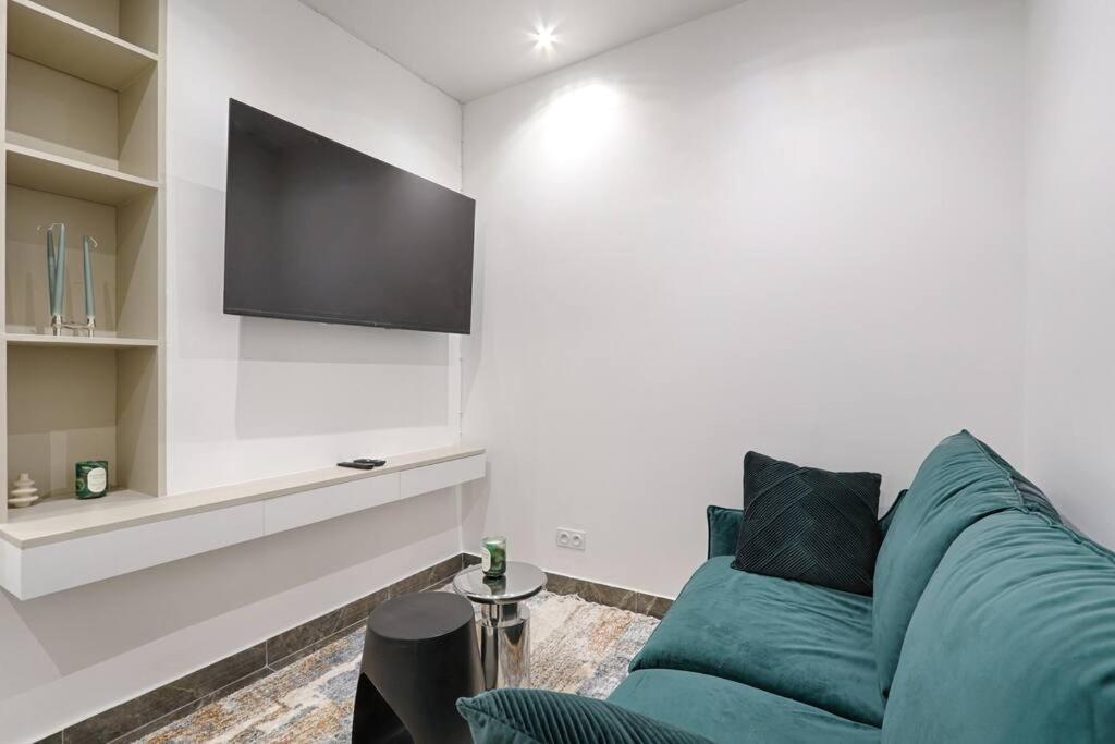 Buttes Chaumont Charming 4p Appartement Parijs